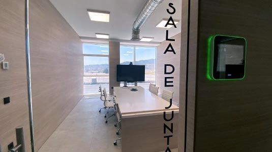 OFI3 efectua projectes d'enginyeria audiovisual a Andorra com ara Sales de reunions