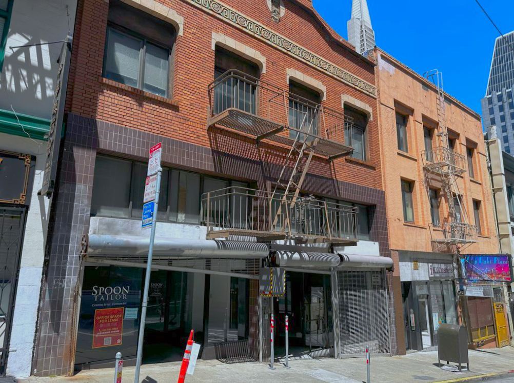 exterior of 716 sacramento san francisco office space