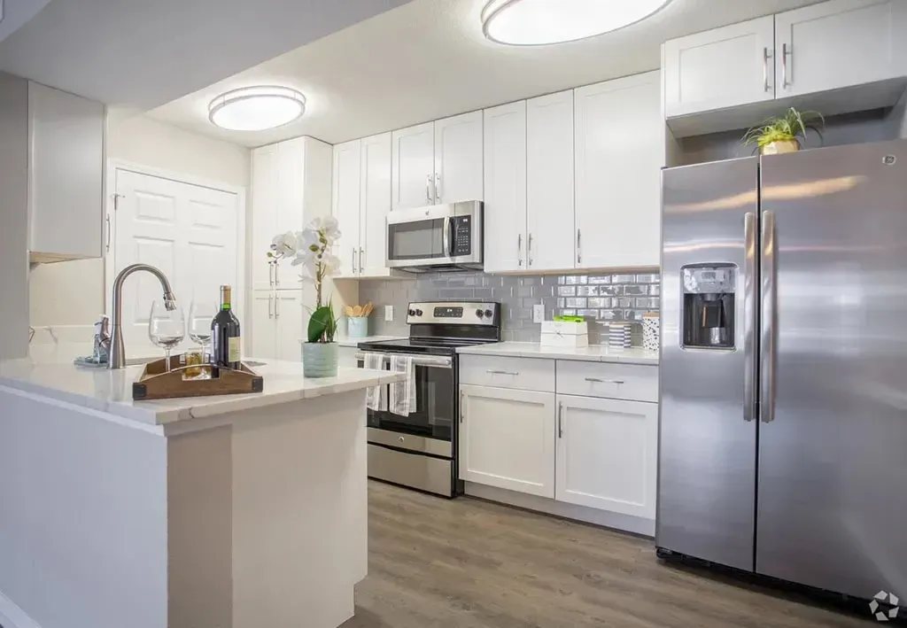 Updated kitchen at 2100 Defoors apartment in Atlanta, GA