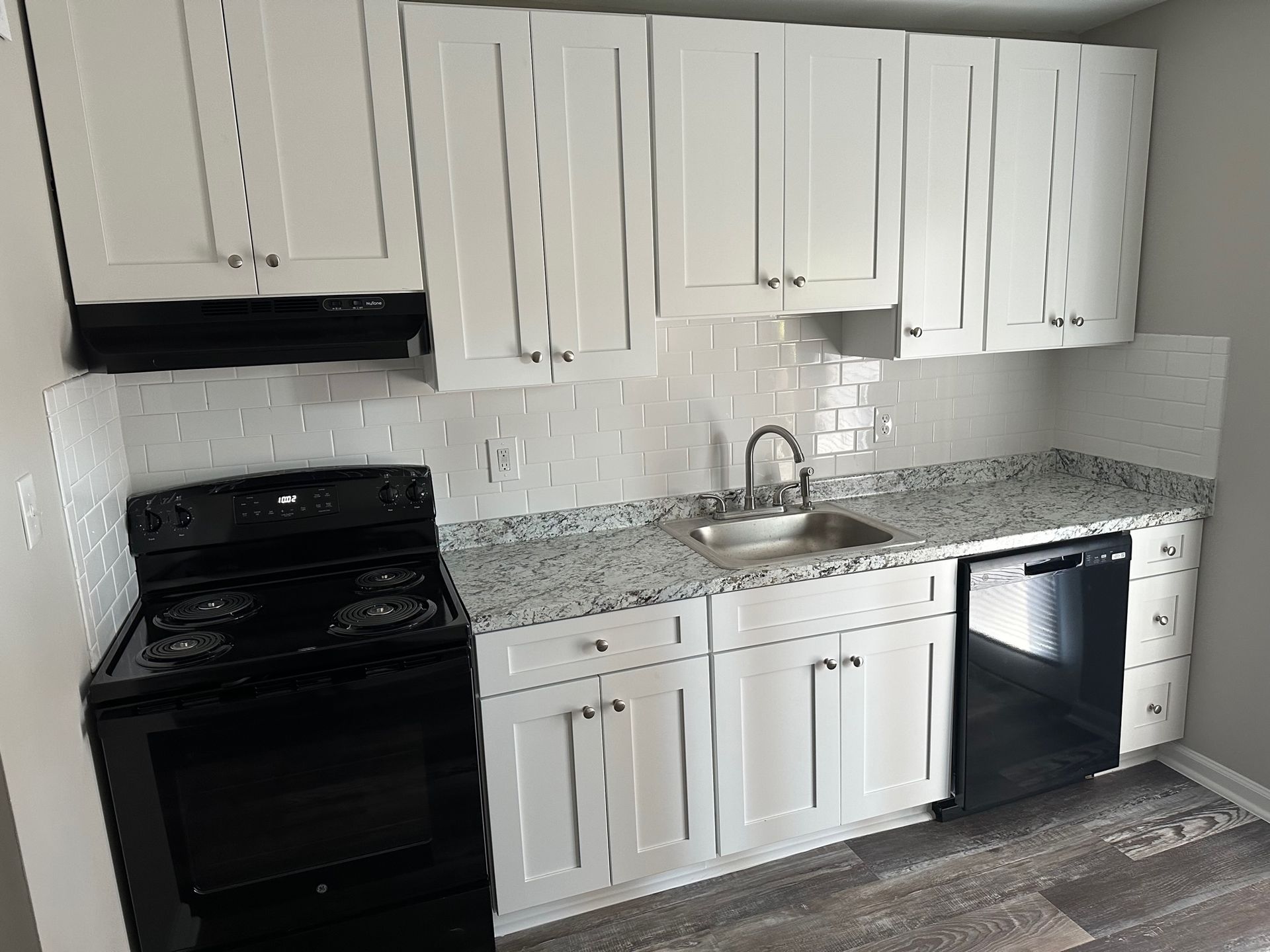 Updated kitchen at Monteleone apartments in Atlanta GA