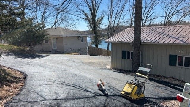 Residential Asphalt Paving Services - Bates Asphalt Construction & Hauling
