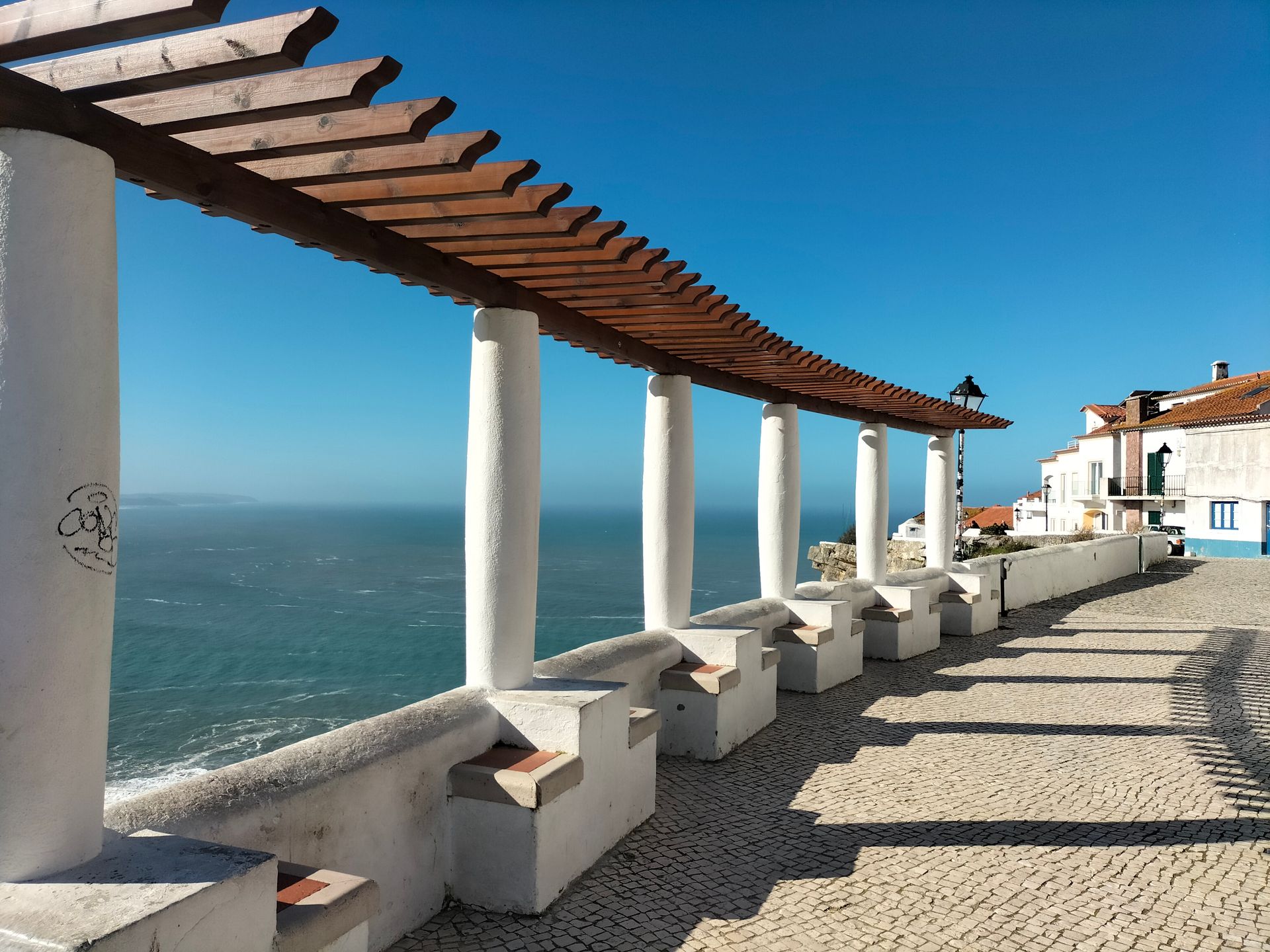 The-Amity-Family-Tours-And-Activities-Nazaré-Portugal-Landscape-Atlantic-Giant-Waves-Viewpoint