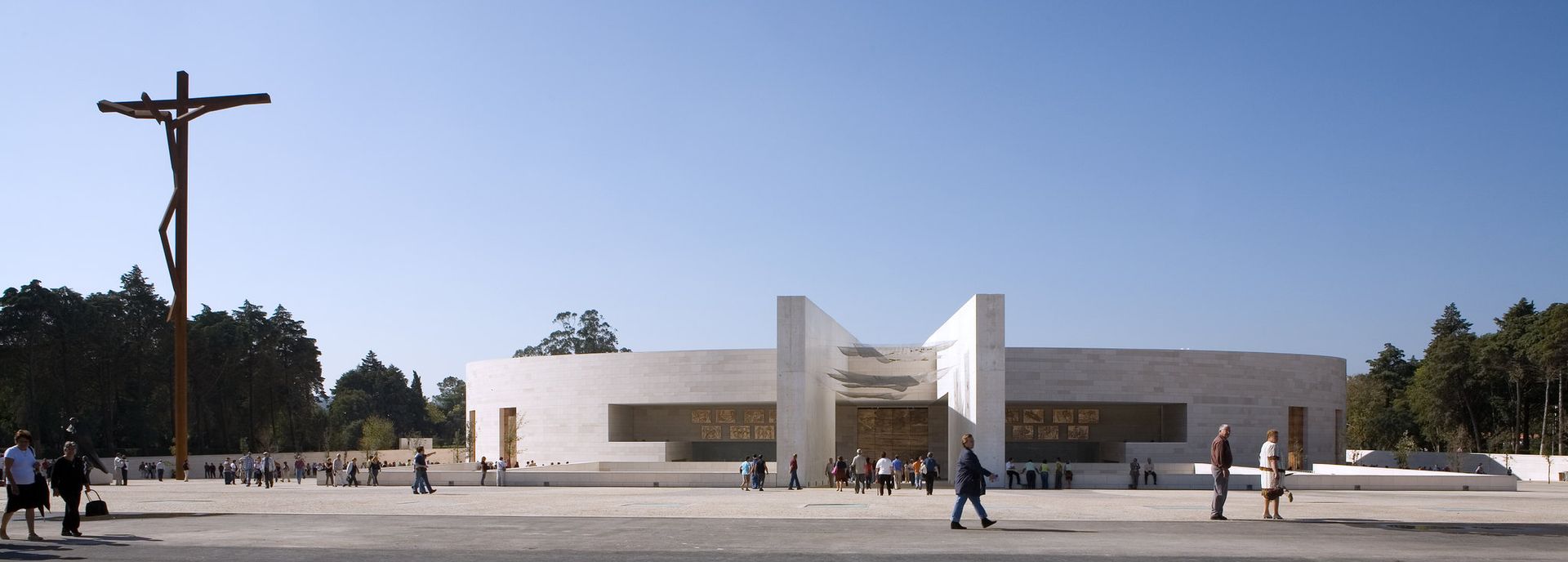 The-Amity-Family-Tours-And-Activities-Fátima-Shrine-Spiritual-Catholic-Basilica-Trinity