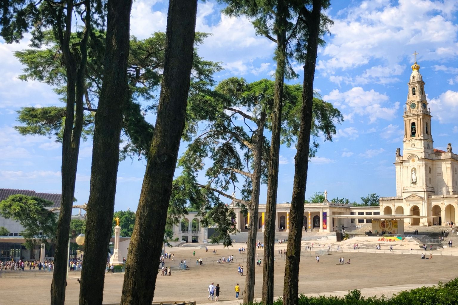 Fátima The Altar of the World Tours The Amity Family