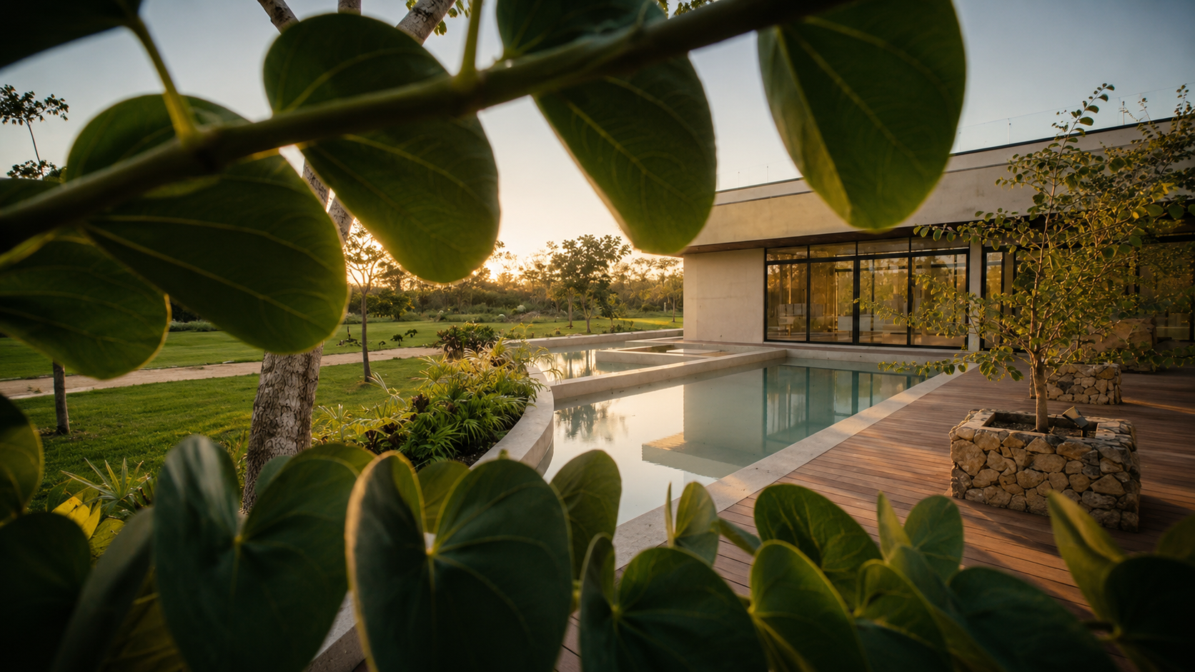 Casa club de Salama al atardecer