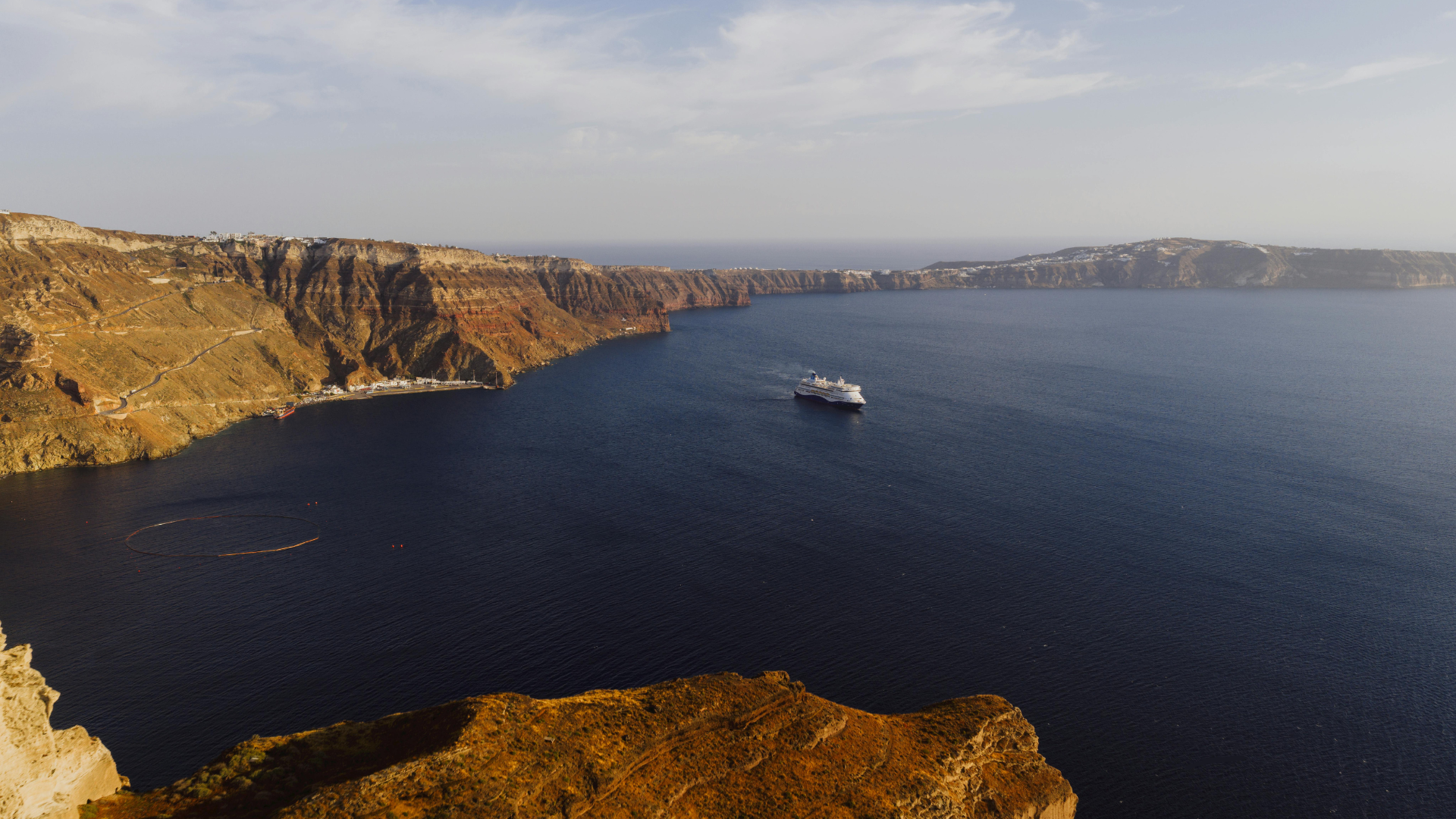 santorini caldera sea