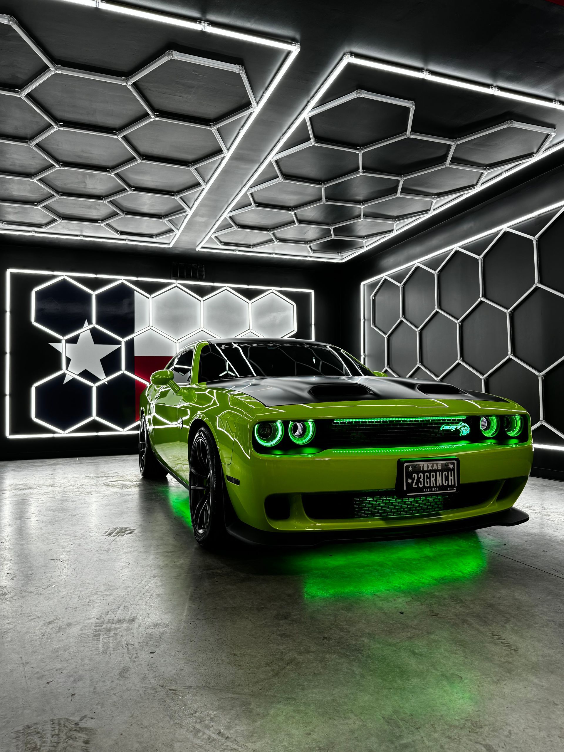 DODGE CHALLENGER JAILBREAK