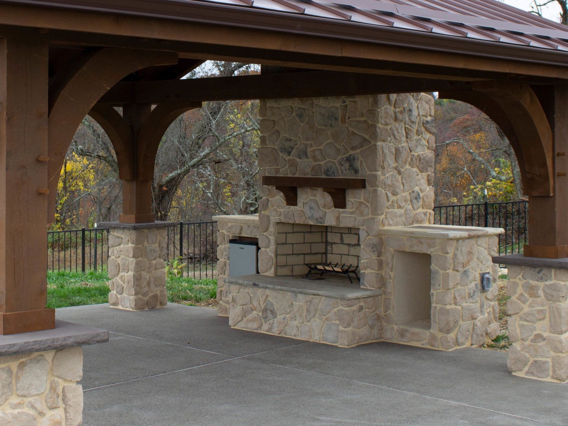 The best features and additions to add to an outdoor fireplace