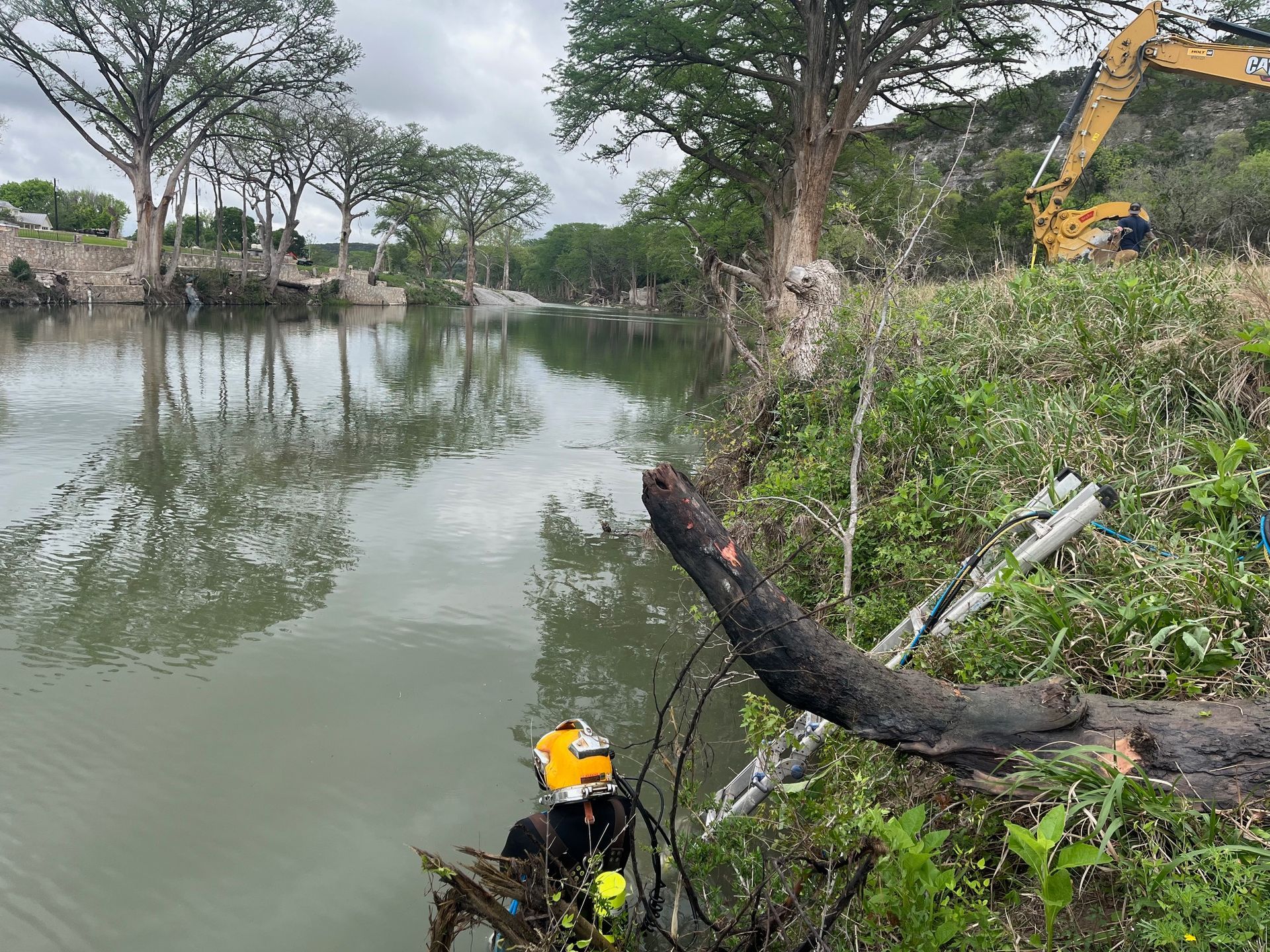 Mark V Diving & Dredging Services