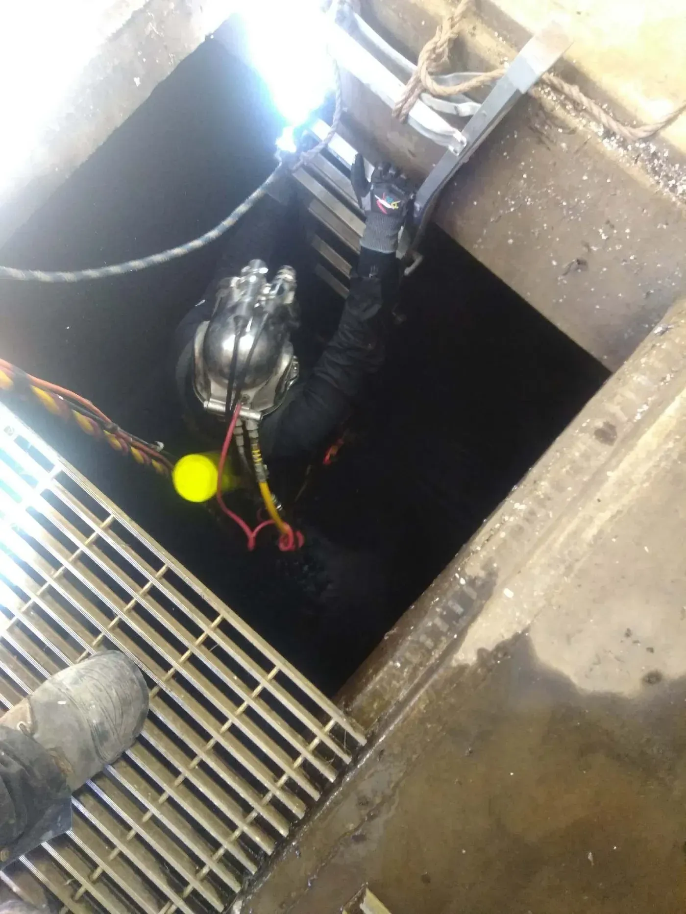 Mark V Diving & Dredging Services