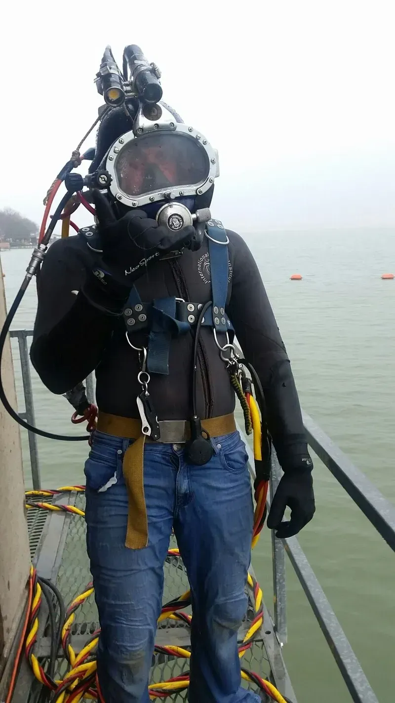 Mark V Diving & Dredging Services