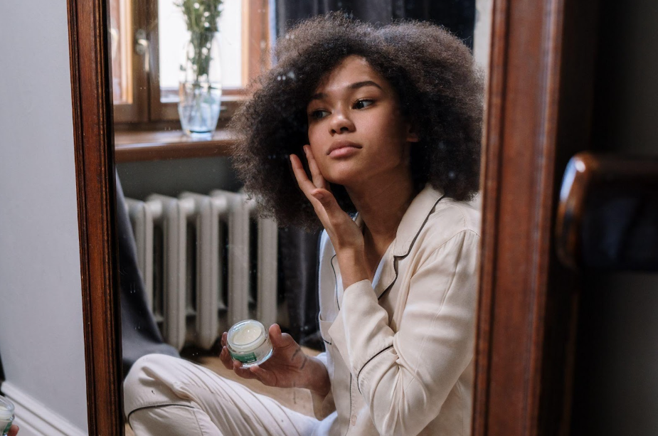 Unveiling the Truth: Debunking Common Myths About Skincare