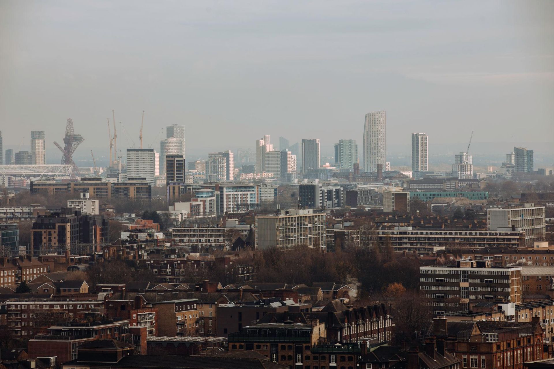 Professional office cleaning services in Newham London commercial building