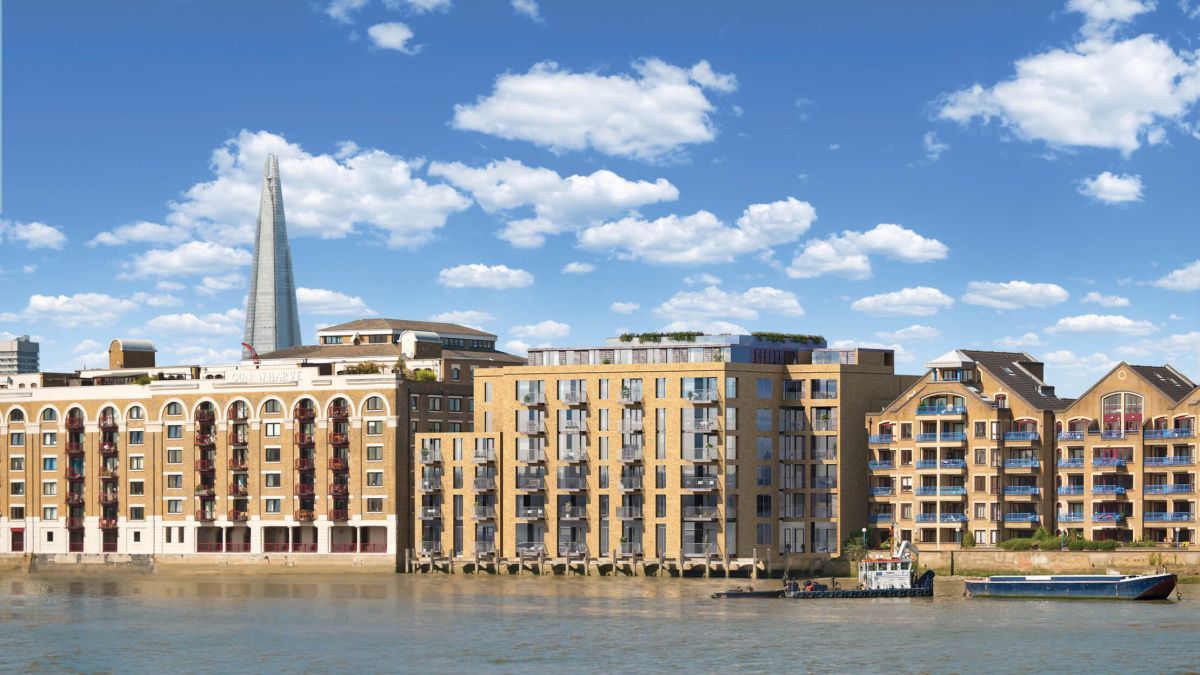 Professional office cleaning services in Wapping London commercial building