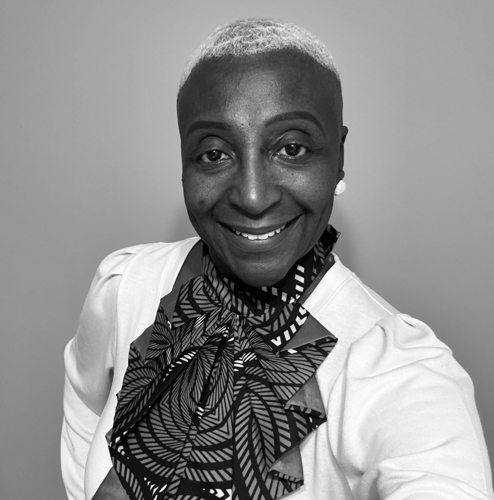 Headshot photo of Dr. Kimberly Cunningham Simmons, At-Large Director of AAIV.