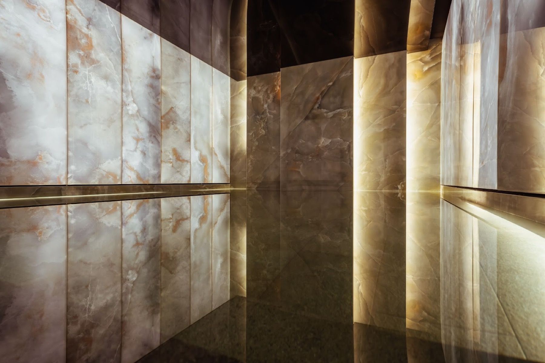 Luxury flotation pool at Casa Cipriani Milano Spa with 8% salinity for wellness, saltwater treatment and deep relaxation
