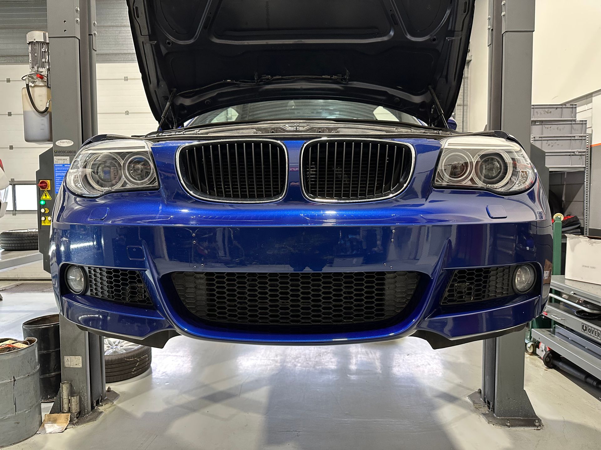 BMW en Porsche specialist Premium Car Service Maaspoort