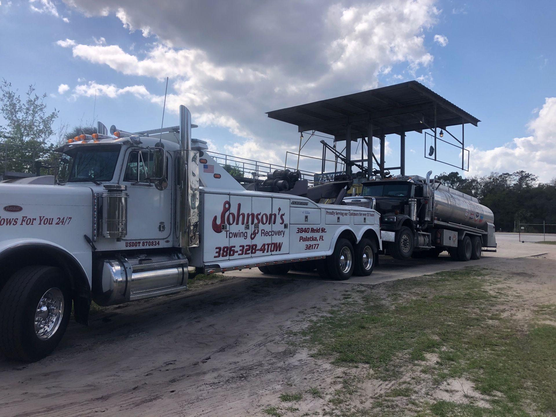 Towing & Recovery Gallery Palatka, FL Johnson's Towing