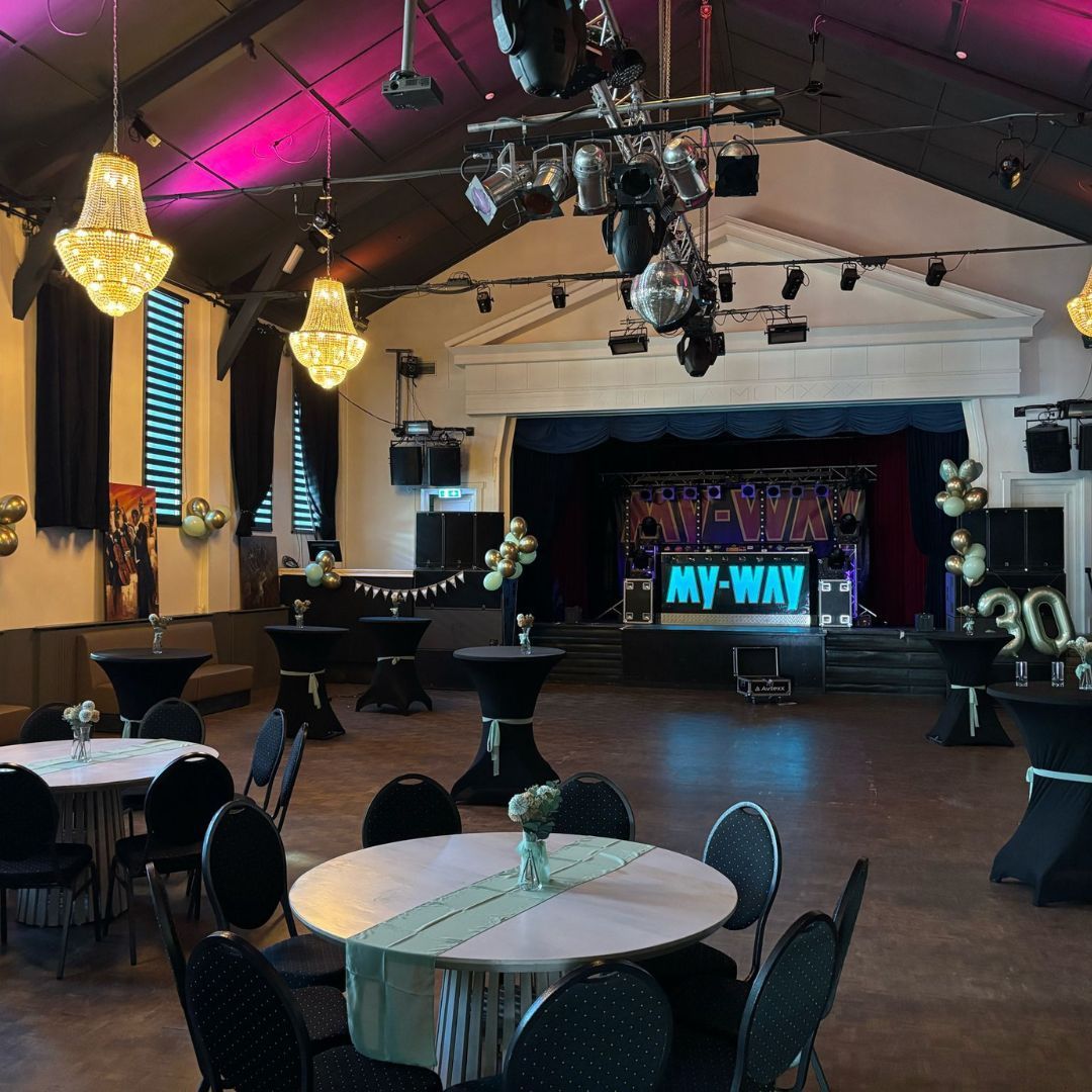 Amicitia heeft sfeervolle zalen voor 20 tot 1.200 gasten. Eigen keuken, vast team, centraal gelegen.
