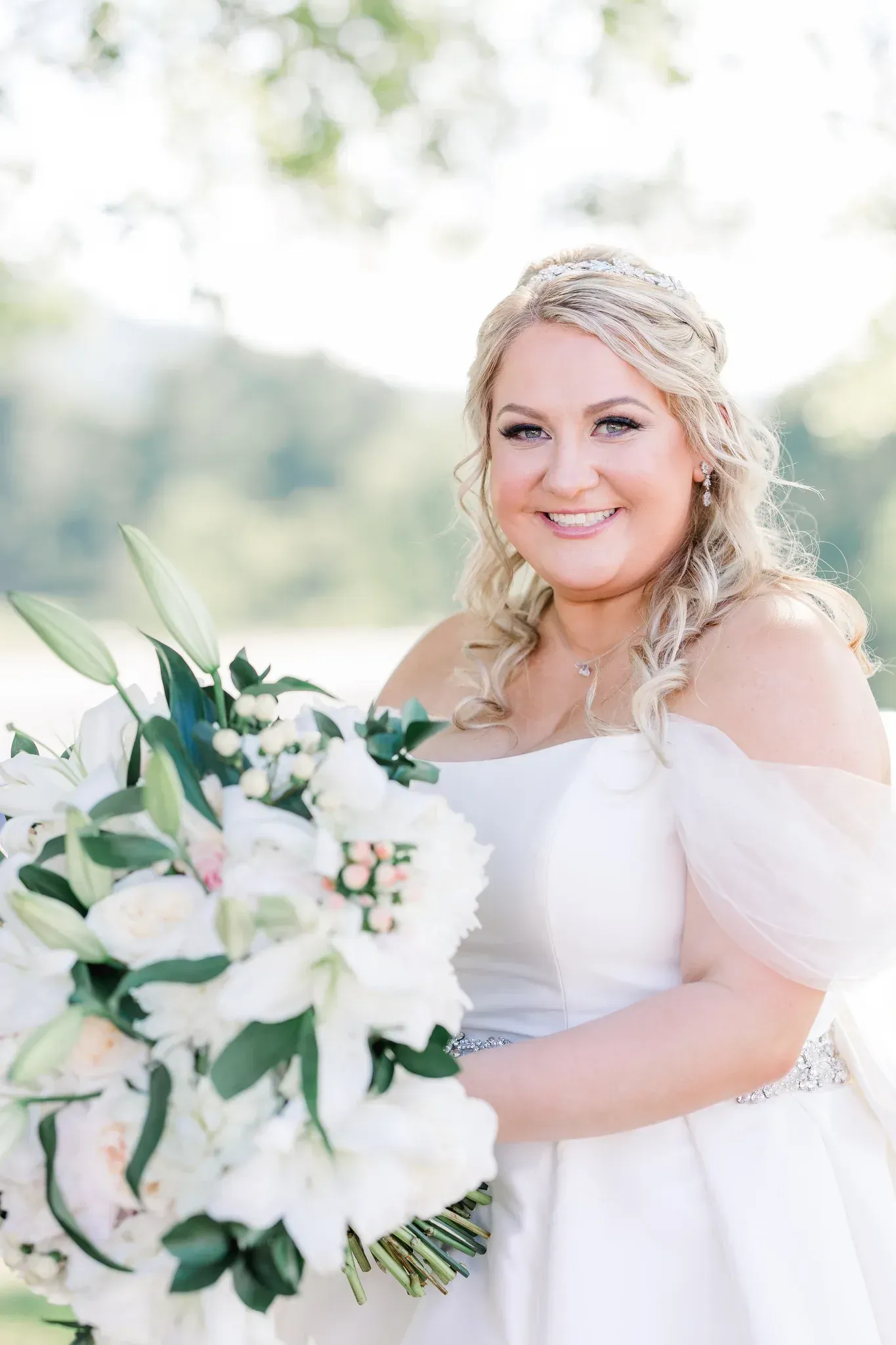 Bride Holding Bouqet at Fincastle Country Club in Bluefield VA