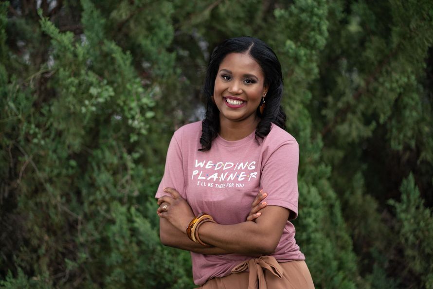 WV Wedding Planner Headshot photo with arms crossed