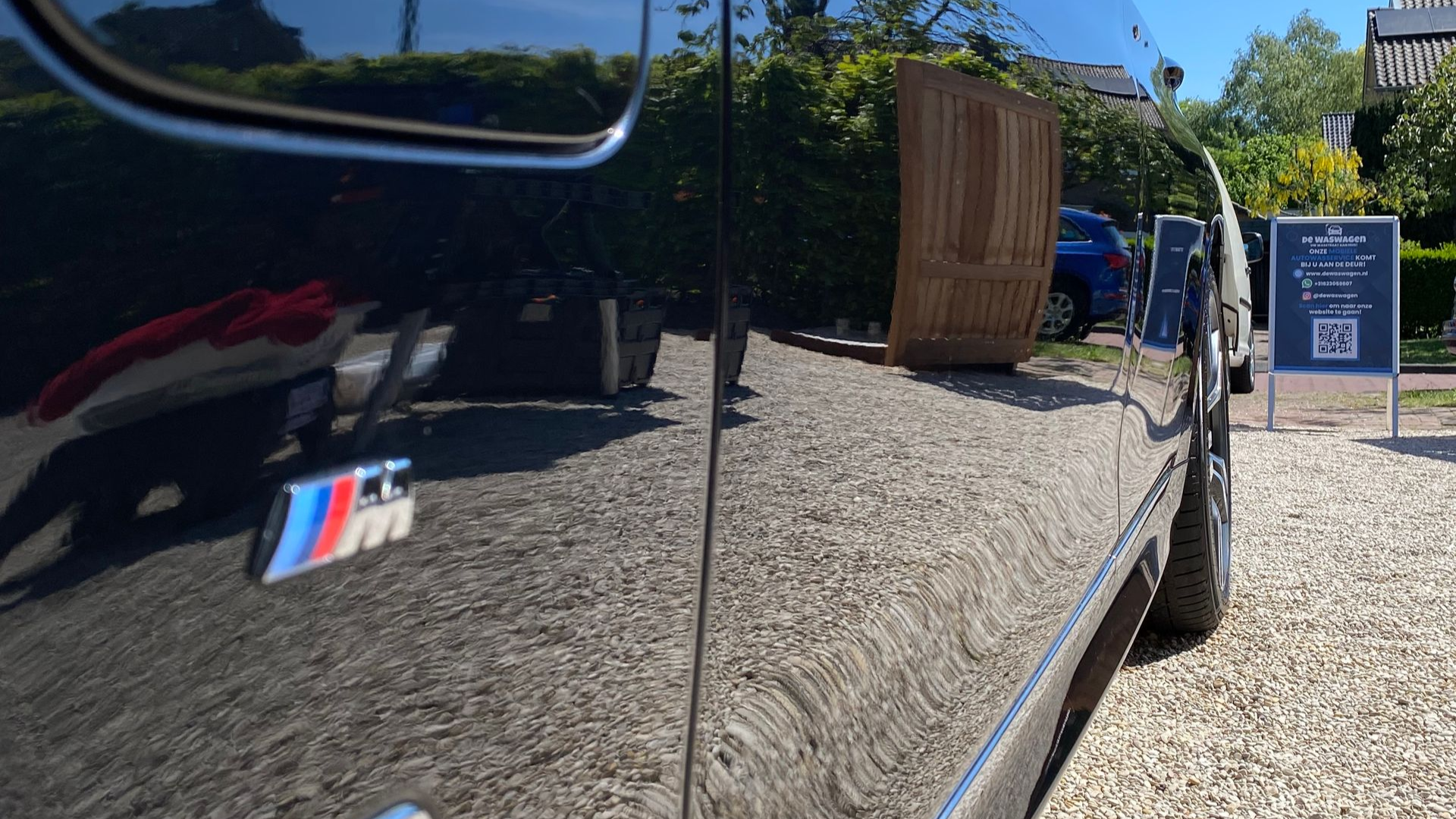 Complete interieur en exterieur reiniging op locatie door Dewaswagen