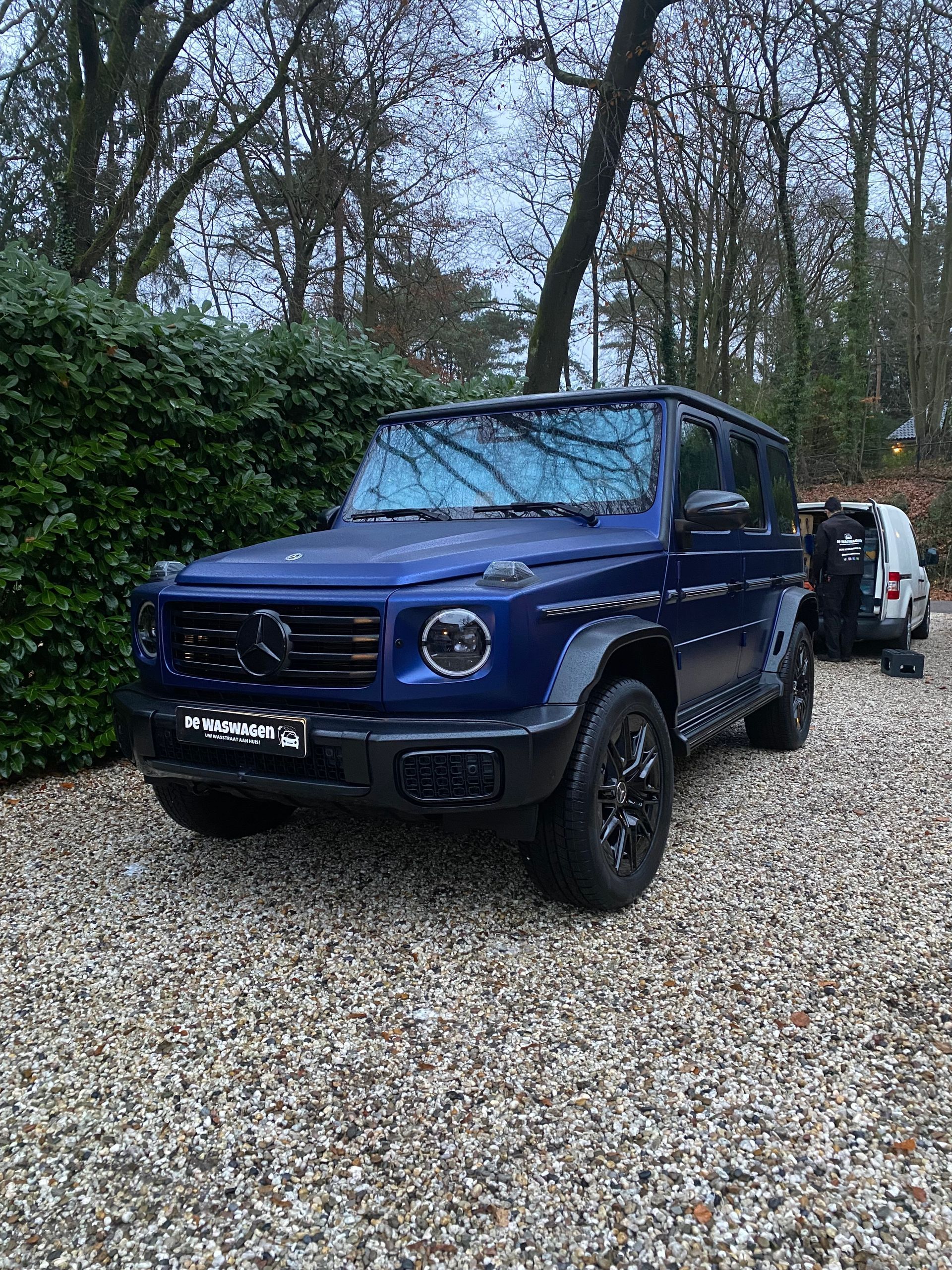 Exclusieve autoverzorging voor particulieren en bedrijven door Dewaswagen
