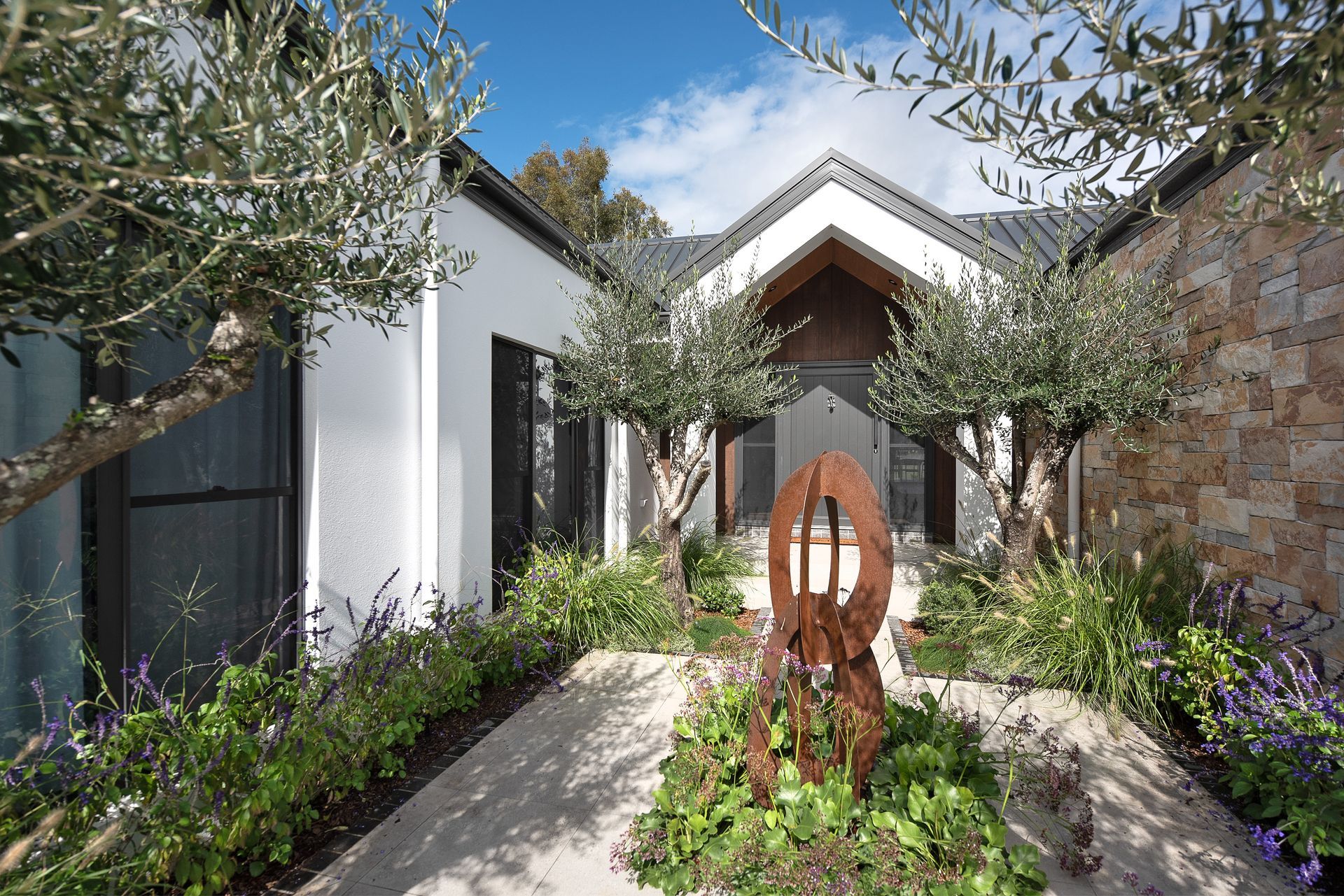 Yarrum designer homes facade and landscaping