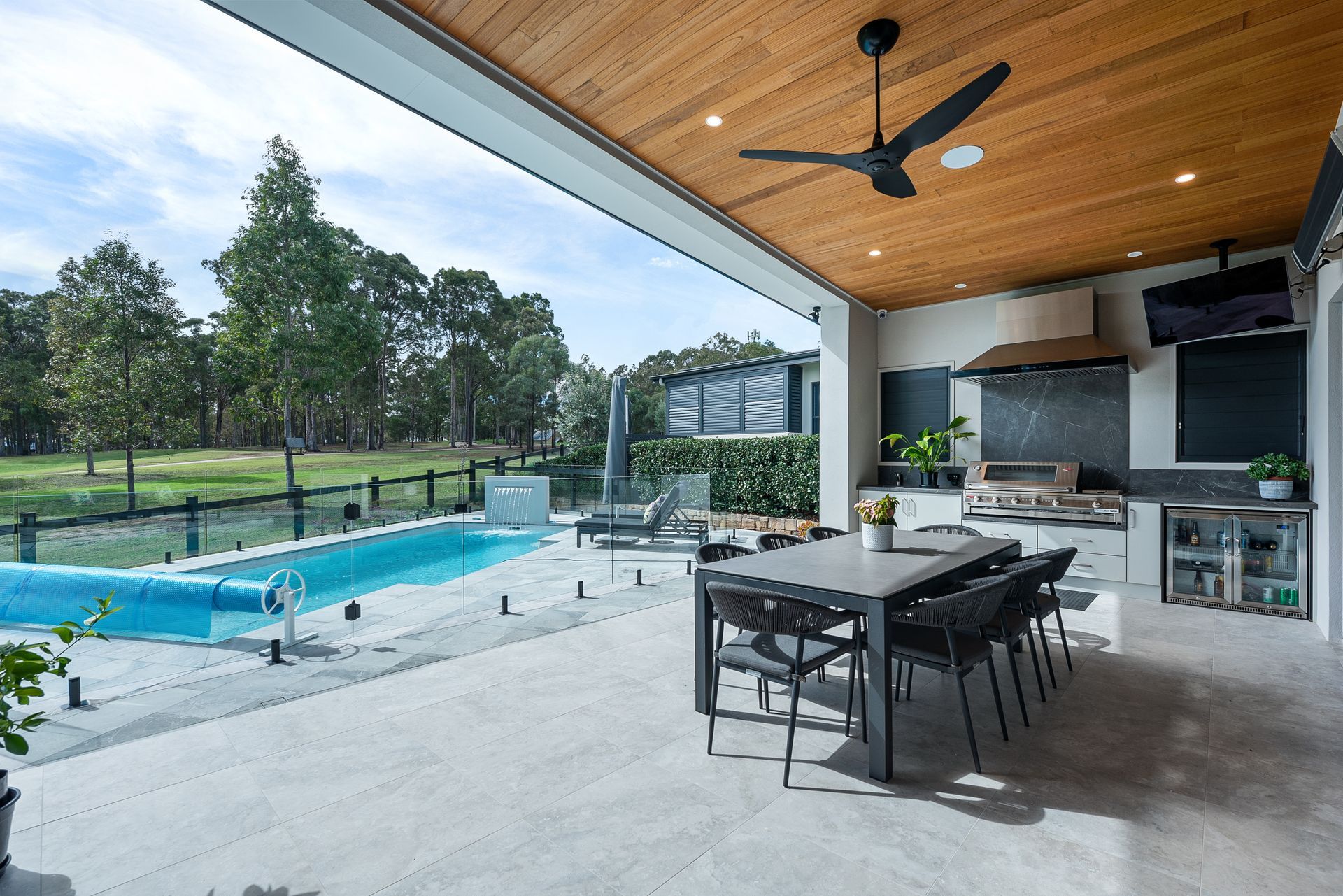 Outdoor entertaining area of a Canvas for Living