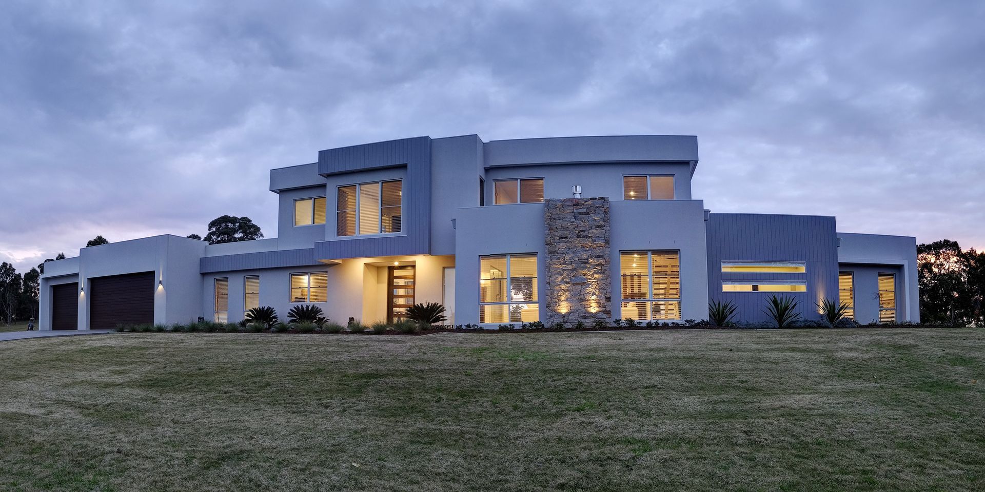 House front facade design on acreage 