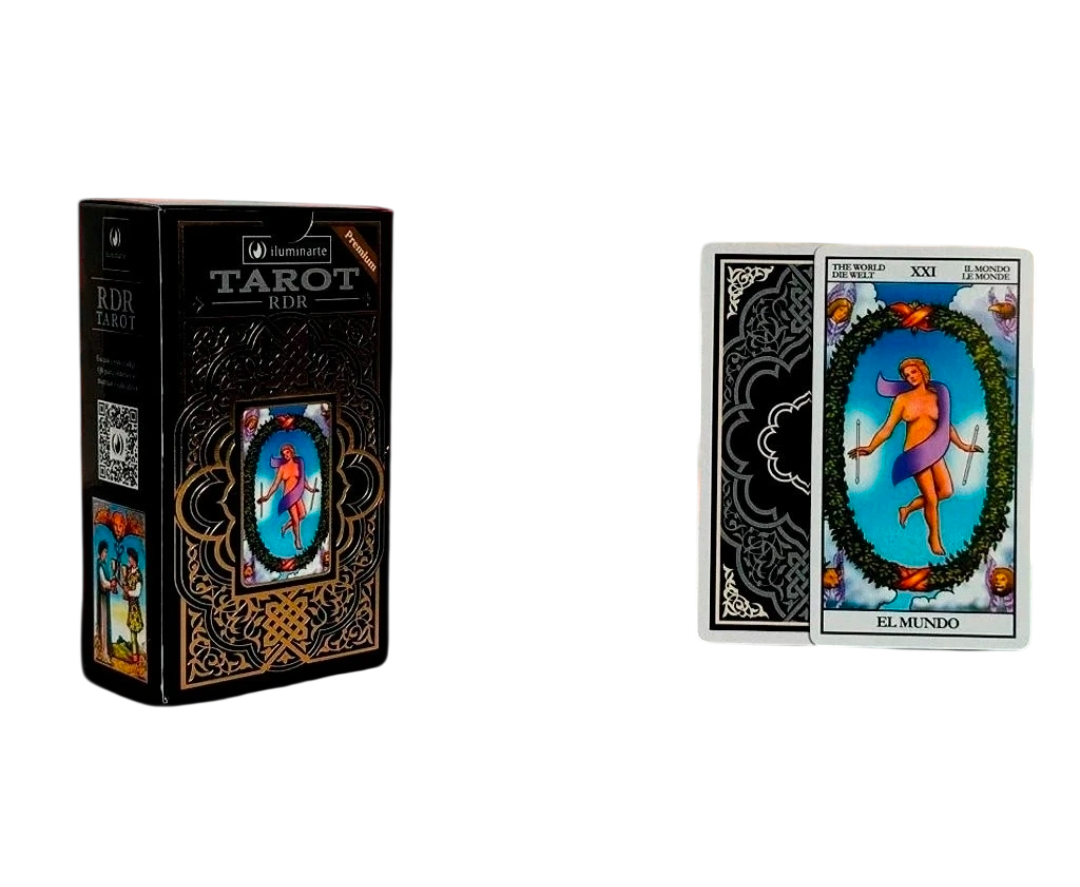 Caja para baraja de cartas del tarot y dos cartas del tarot, una de ellas expuesta al frente con una figura colorida.