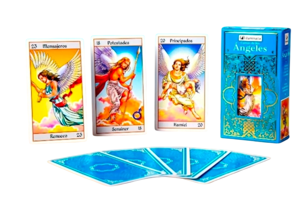 Baraja de oráculo del ángel azul con tres cartas de ángel y una caja azul mostrada sobre un fondo blanco.