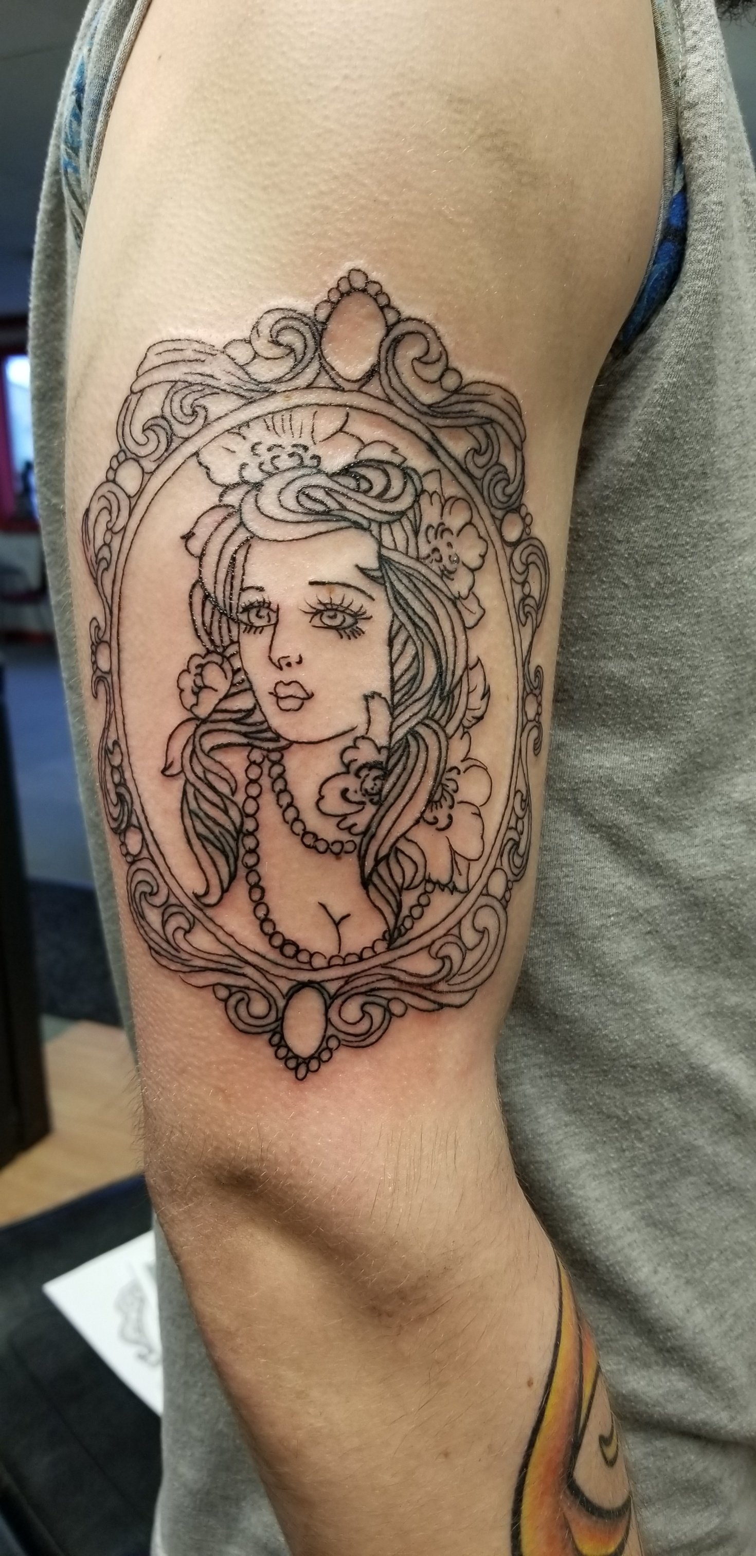 Gallery Electric Rose Tattoo South Bend, Indiana