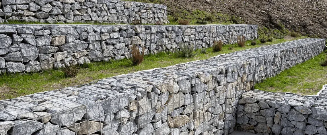 retaining wall design in minnetonka and the west metro