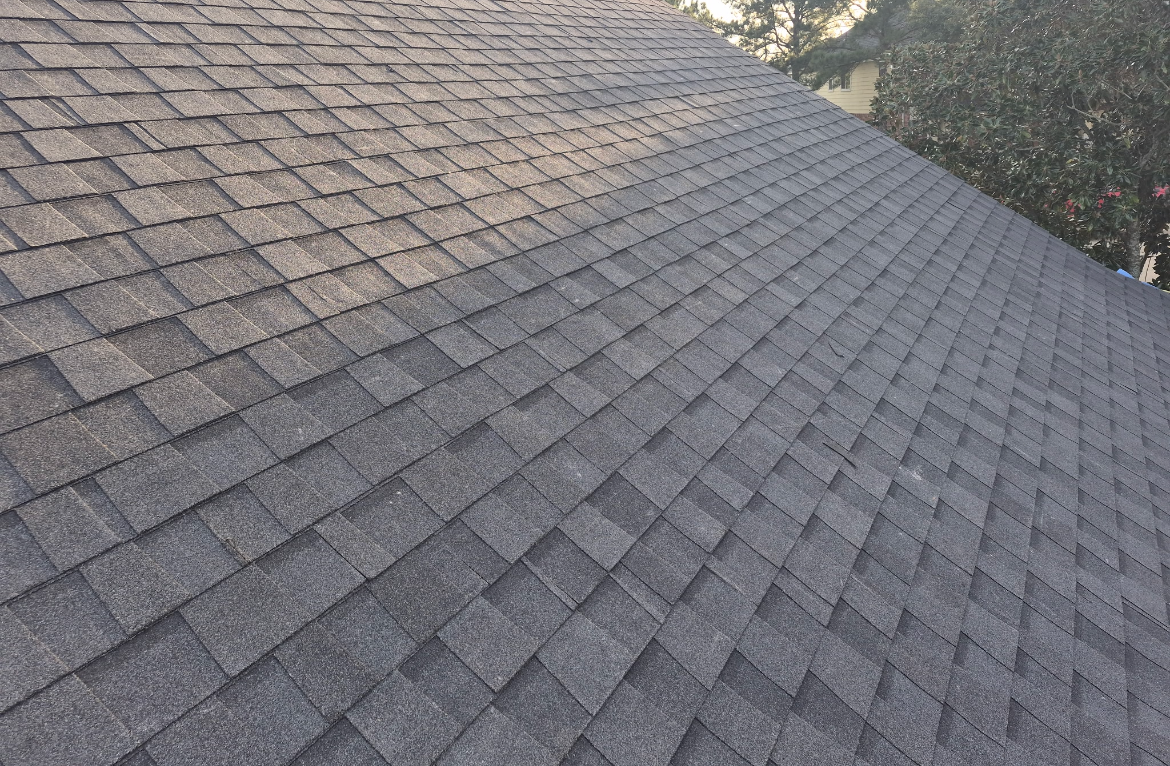A Houston roof that Arnold Roofing & Construction replaced. 