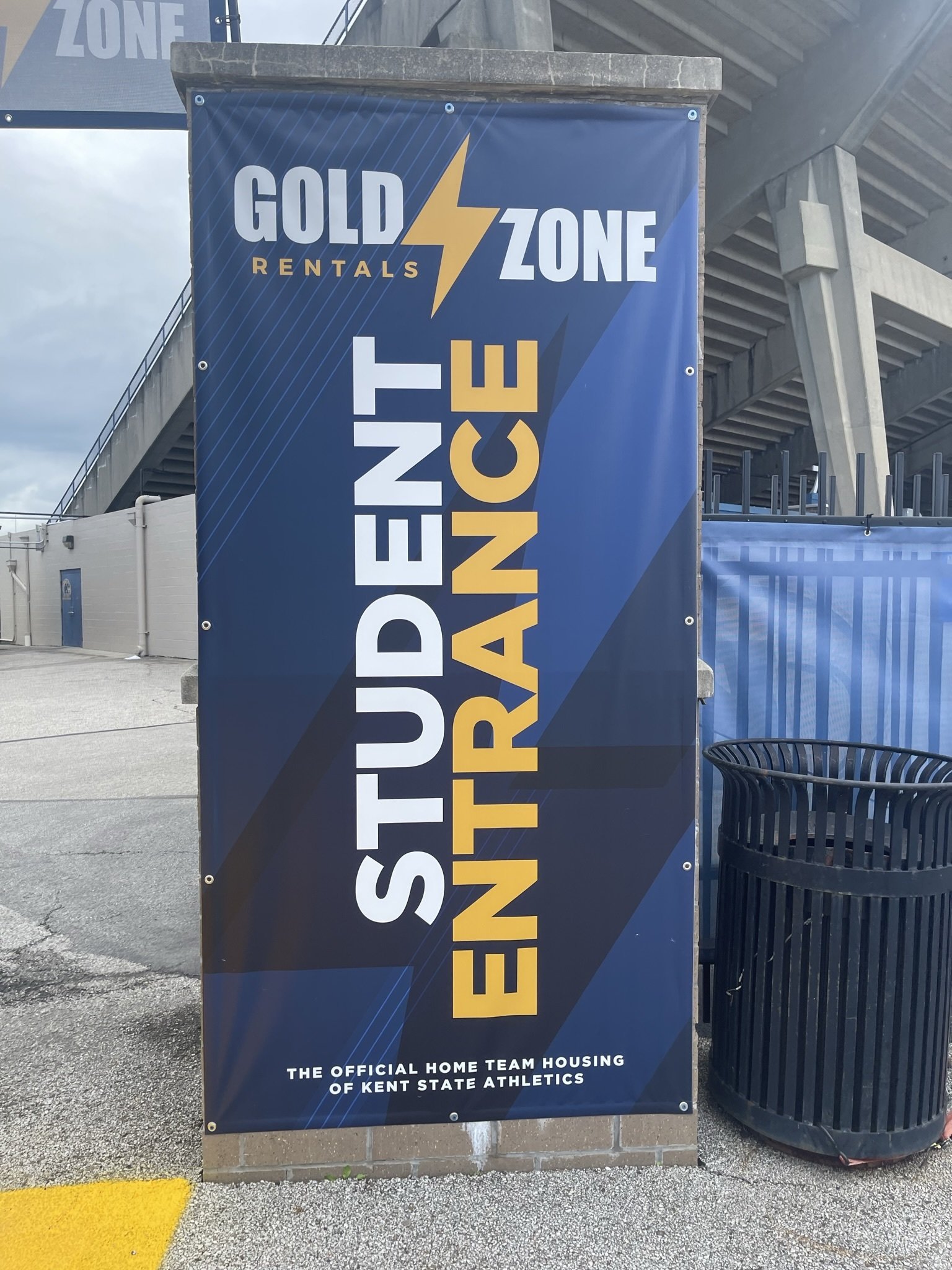 Custom Banners Vinyl Banner Printing Akron OH custom-banners-vinyl-banner-printing-akron-oh