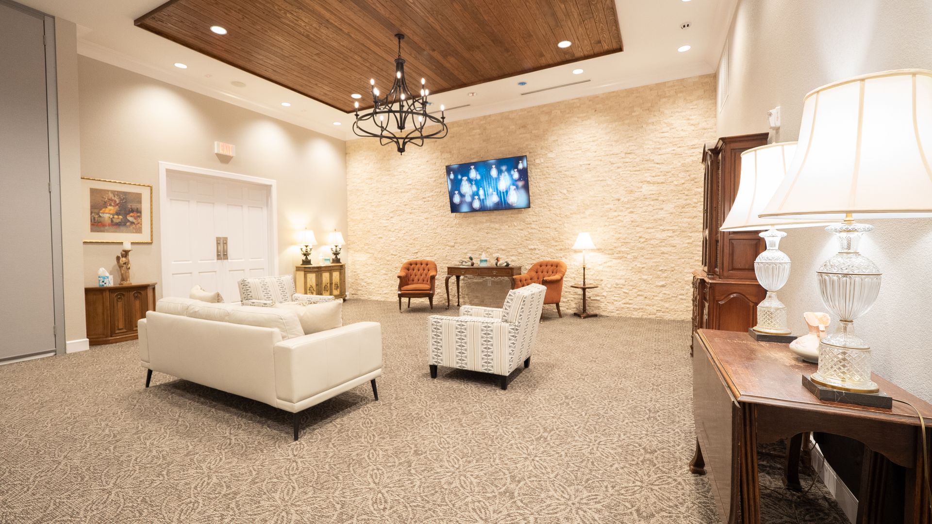 Funeral Home Hurst Texas | Lucas Funeral Homes