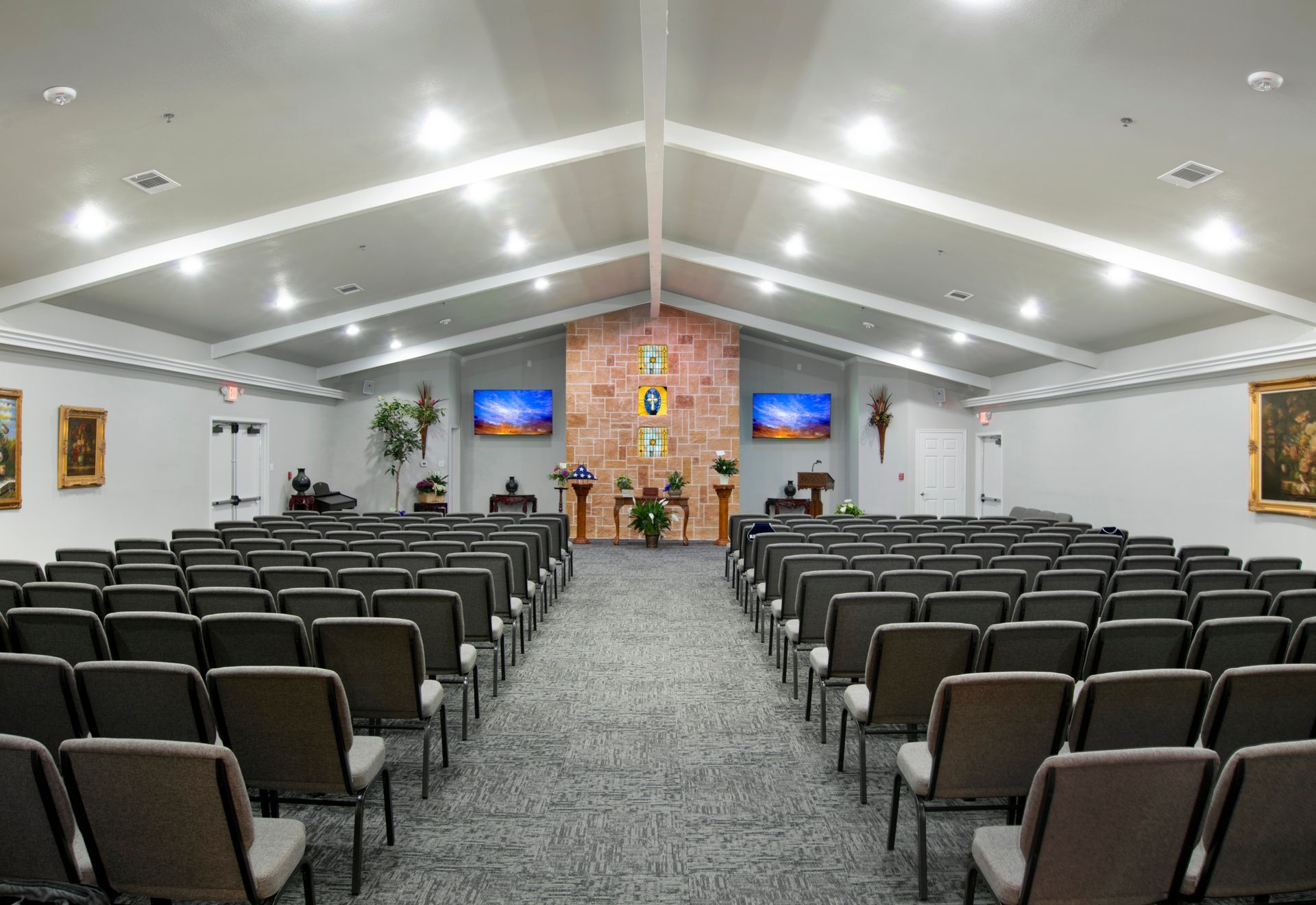 Lucas Funeral Homes