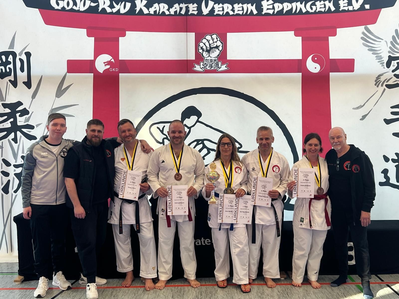 Kempo Karate Sigmaringen e.V. ein Verein für Kinder, Jugendliche, Erwachsene. Kampfsportverein mit der Stilrichtung Shaolin Kempo. Karateverein mit Vereinsleben.