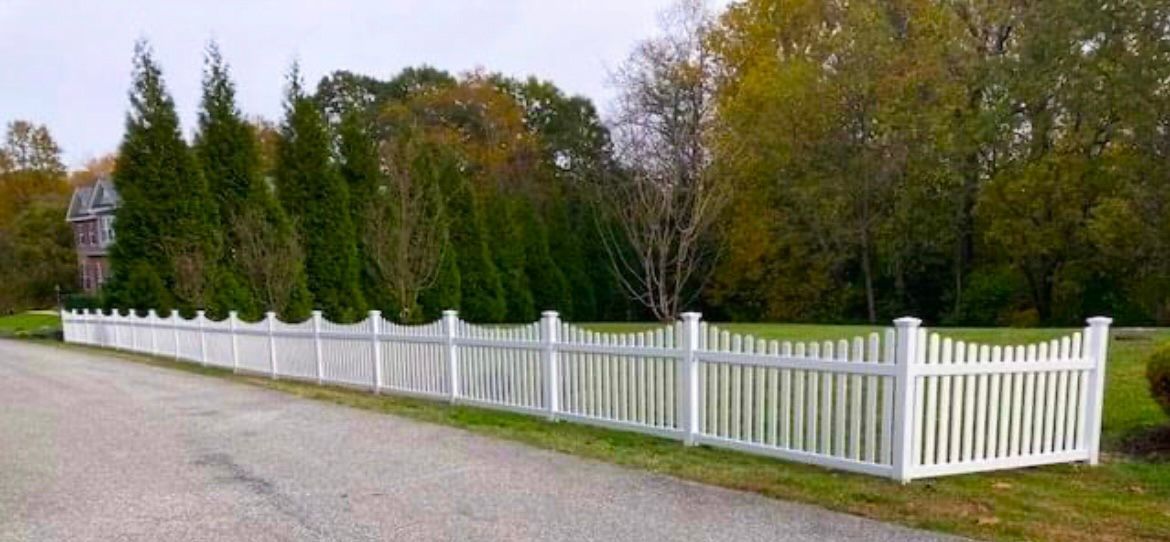 scalloped vinyl fence