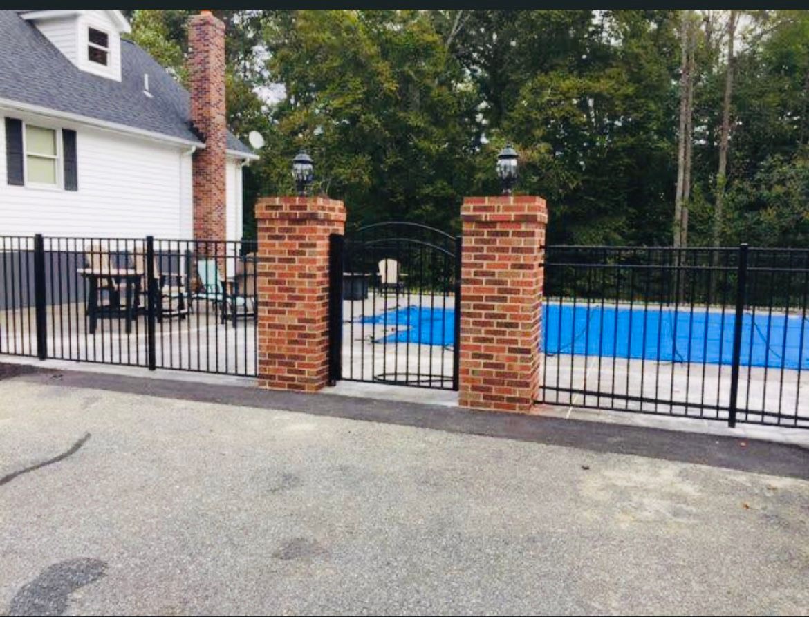 Southern Maryland Pool Fence