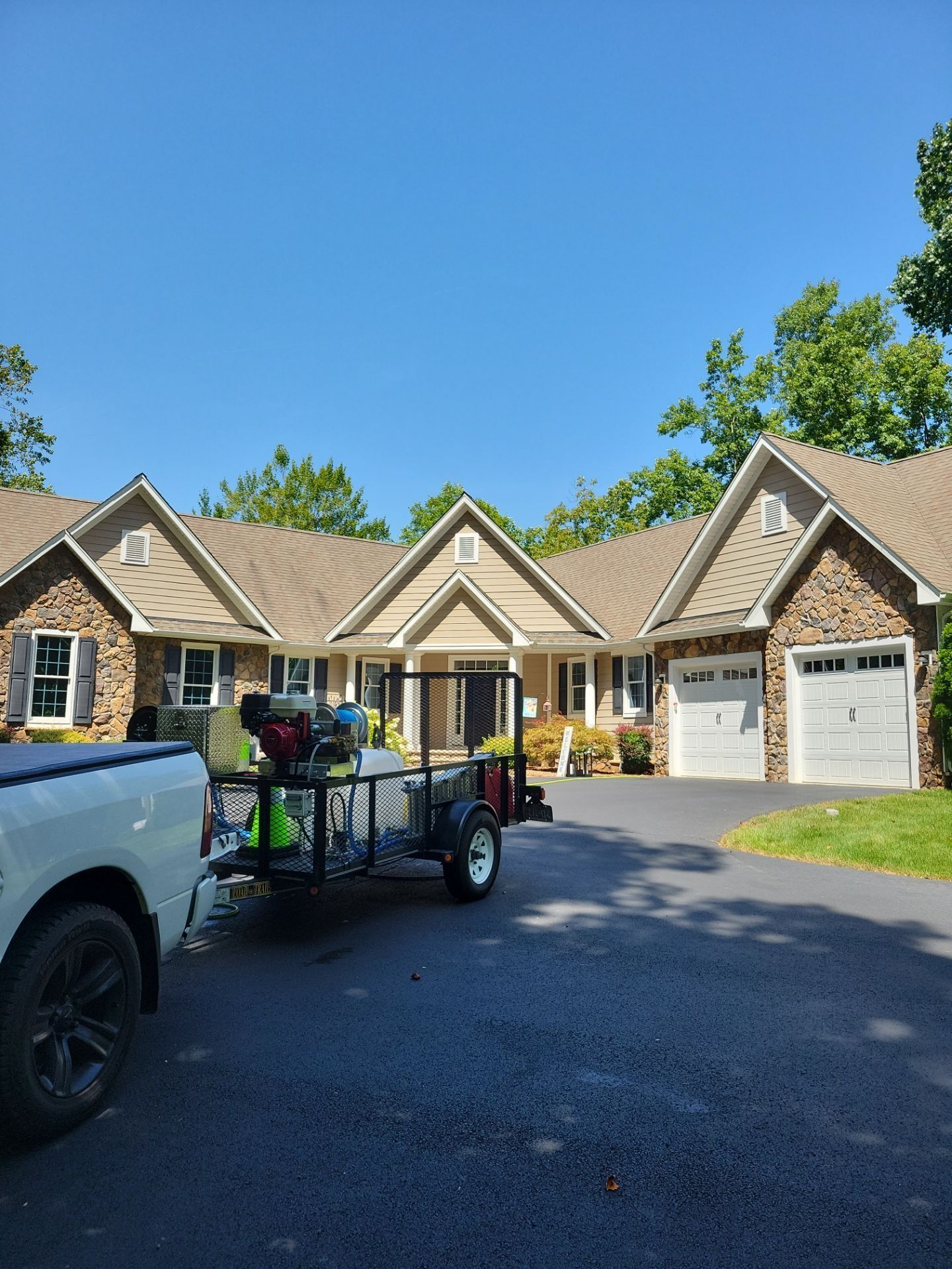 Deck cleaning service