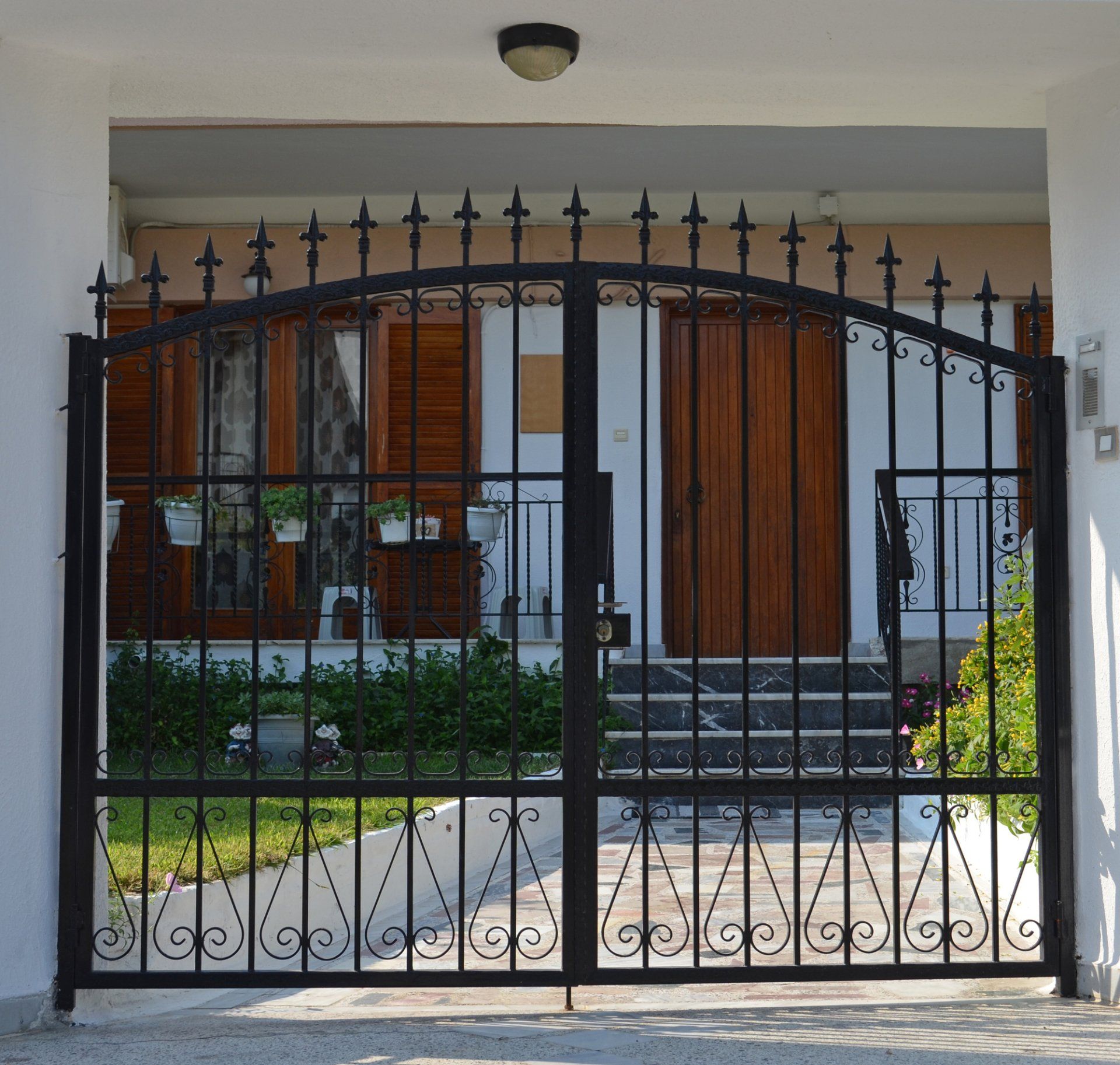 Gate Installation in Columbia, SC | Outen Fencing CO Gate Installation in Columbia, SC | Outen Fencing CO