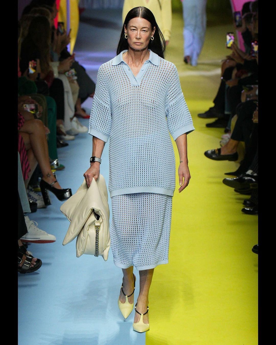 Fashion week 2023 Etro Hair Assistant Jeune Ange Milano
