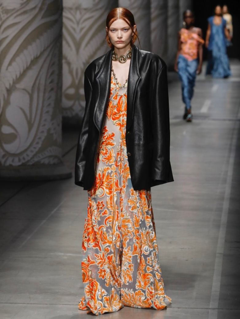 Fashion week 2023 Etro Hair Assistant Jeune Ange Milano