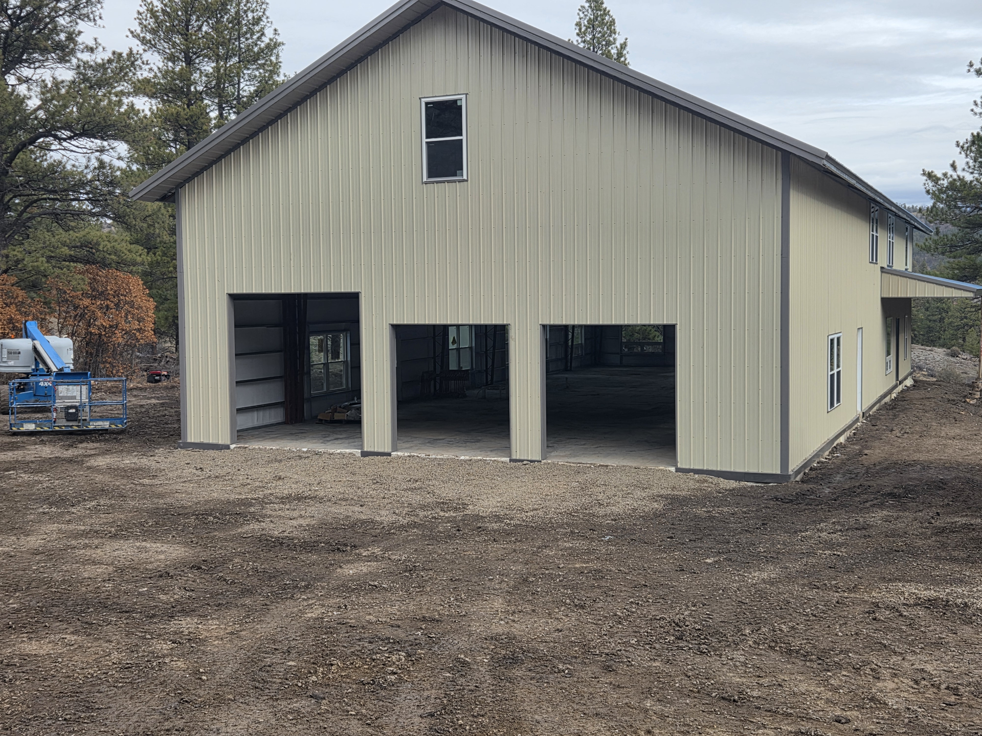 Steel storage building builder in Spring Colorado for warehouse use