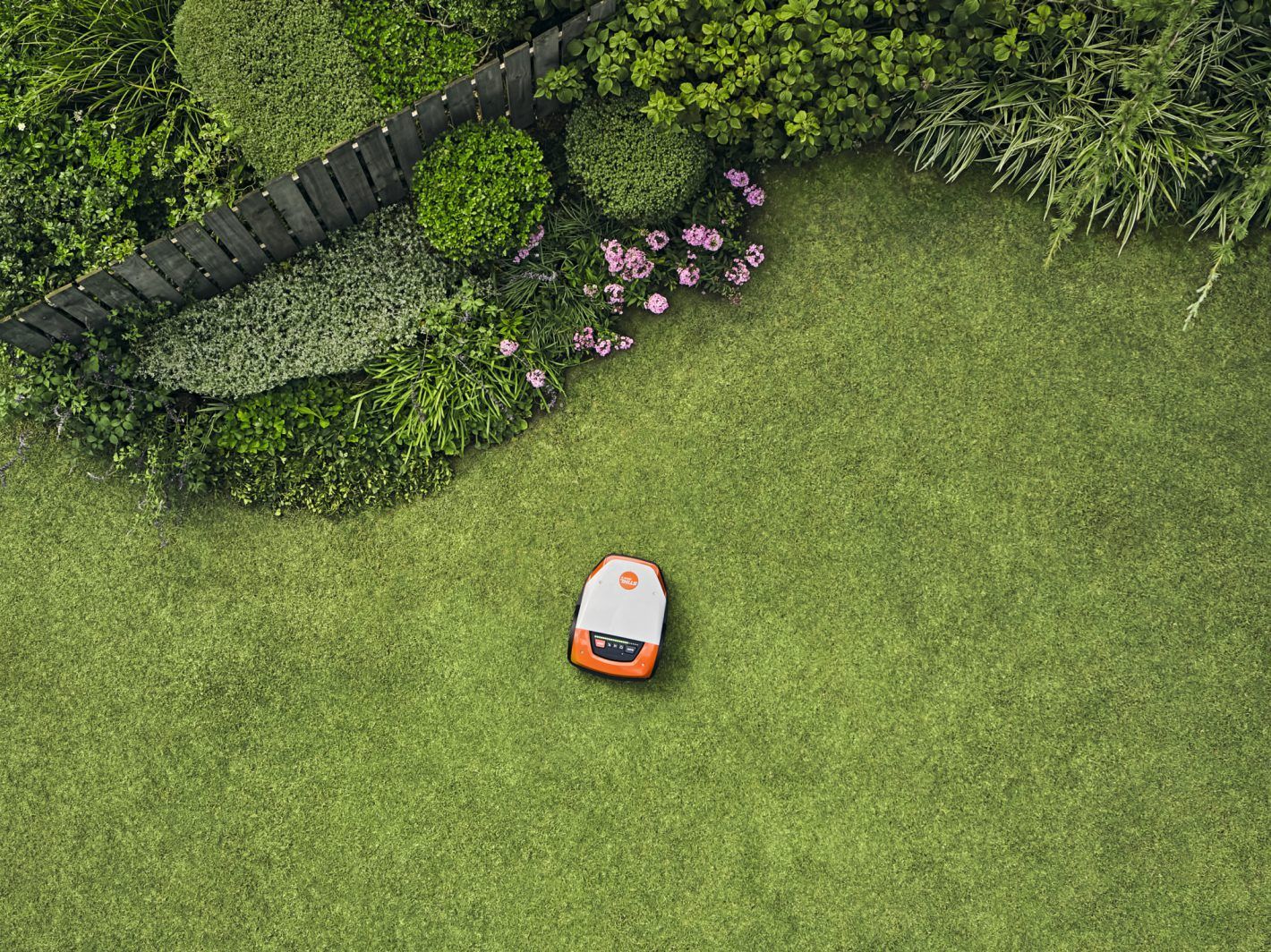 Automatiser entretien jardin AMR Greentech Jodoigne - robot tondeuse STIHL