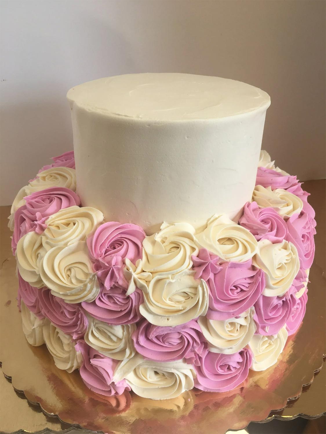 Simple Wedding Cake Style — Amsterdam, NY — Rosito's Bakery