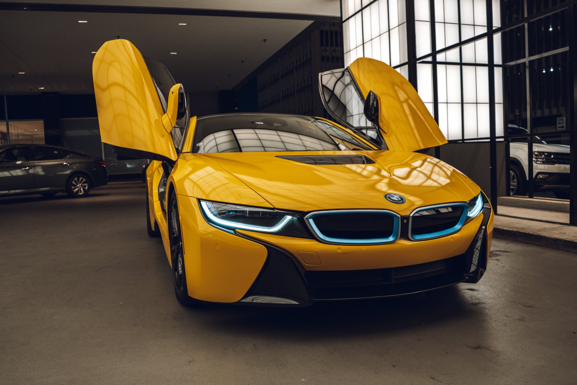 BMW I8 Electric Yellow | Roma Exotic Rentals