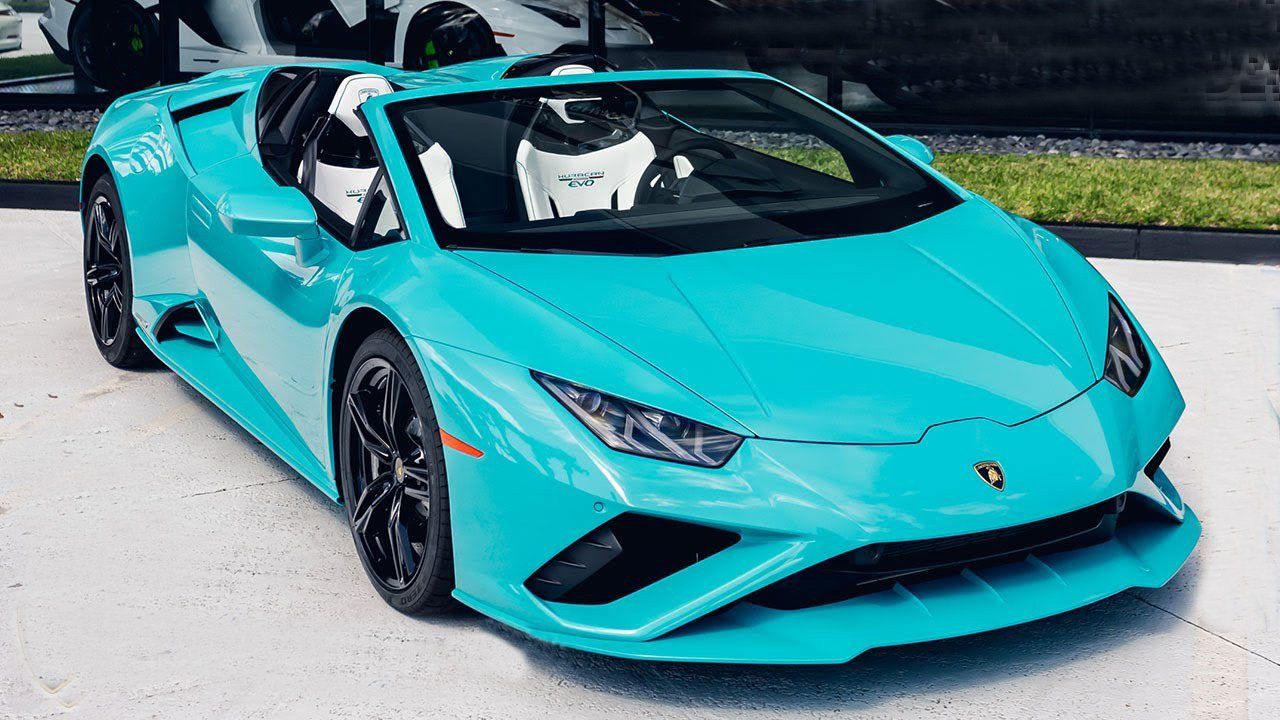 The Lamborghini Huracán 640-4 Spyder is a convertible version of the Huracán. It was unveiled at the 2015 Frankfurt Motor Show, and replaces the Gallardo Spyder in Lamborghini's lineup. It is powered by a 602 hp (449 kW) version of the 5.2L V10 engine found in the Huracán coupé. The Spyder has a top speed of 201 mph (324 km/h). 